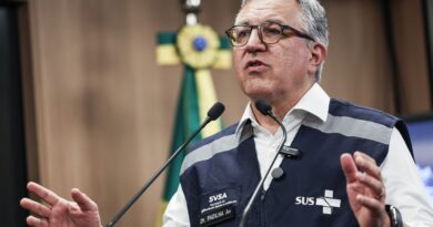 Saúde lista principais sinais e sintomas de intoxicação por metanol