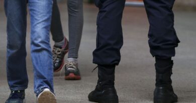 TCE suspende processos seletivos para escolas cívico-militares em SP