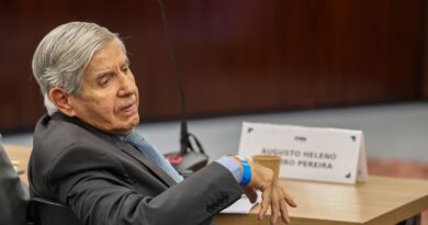 Trama golpista: Fux absolve general Heleno de todos os crimes