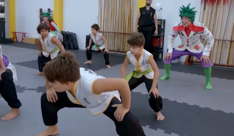 Ao lado de Cacá, Doroteia e Ludovico aprendem sobre os princípios do Kung Fu na Missão do Dia