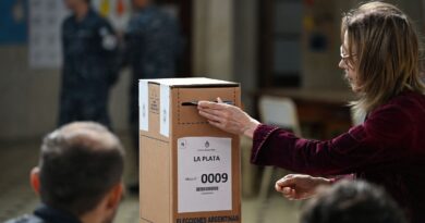 Argentinos vão às urnas para renovar Câmara e Senado