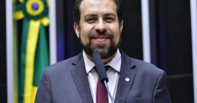 Boulos diz que colocará governo na rua, ouvindo demandas populares