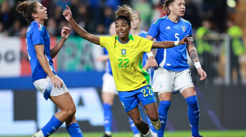 Brasil mantém hegemonia contra a Itália com vitória por 1 a 0