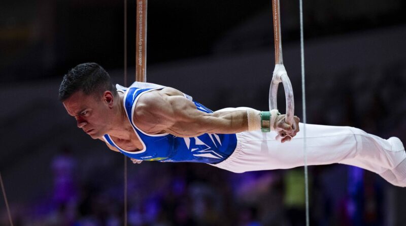 Caio Souza fica no top 10 do individual geral do Mundial de Ginástica