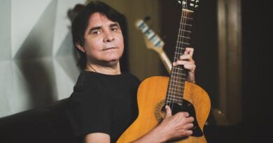 Cantor Lô Borges tem quadro estável após passar por traqueostomia