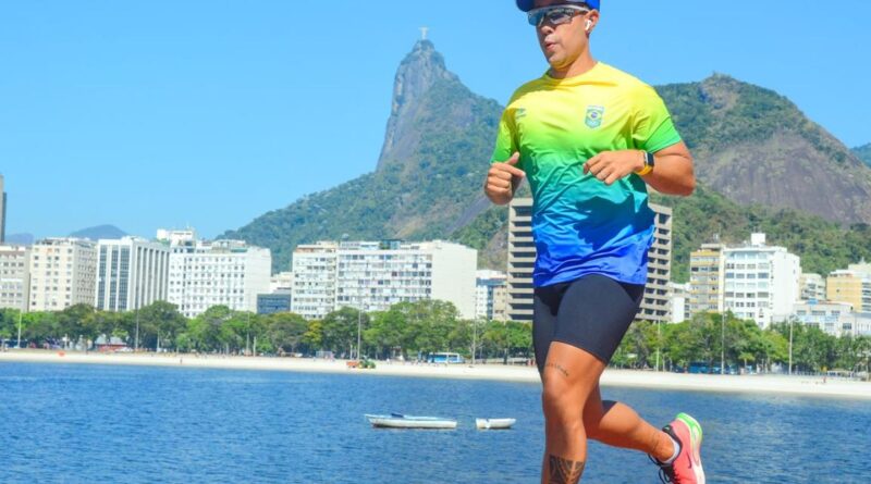 Carioca aproveita prova de rua para visitar o Cristo pela primeira vez