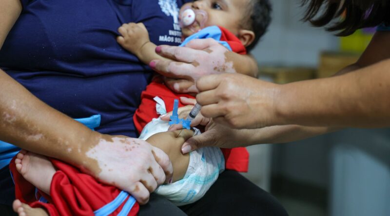 Casos de coqueluche crescem e provocam internações e mortes