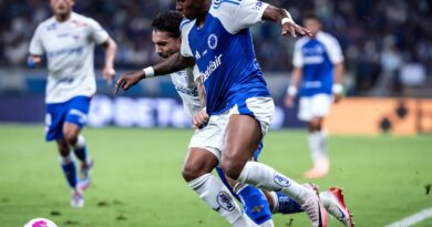 Cruzeiro vence e permanece na cola dos líderes do Brasileiro