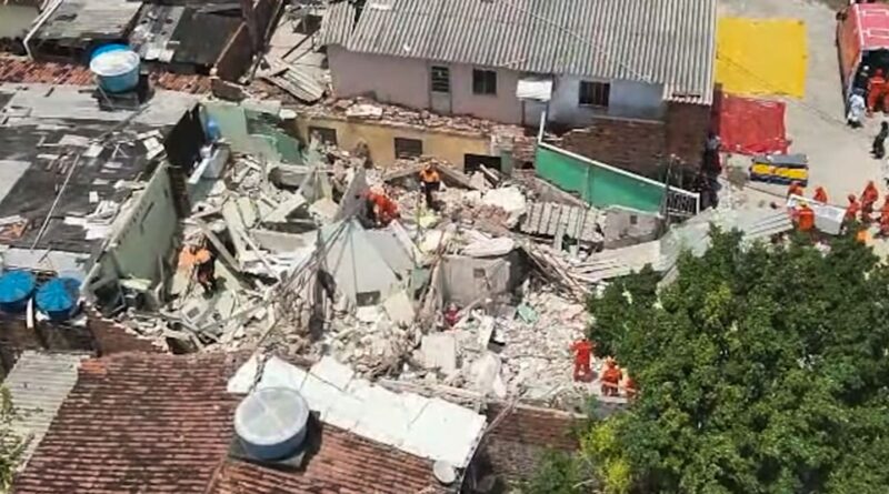 Desabamento em Olinda deixa dois mortos e feridos