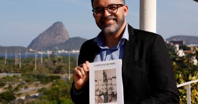 Descoberto por historiador, Insley Pacheco ganha livro
