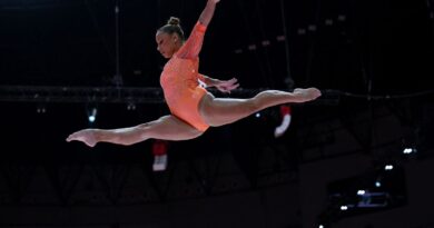 Flávia Saraiva vai à final da trave no Mundial de Ginástica Artística
