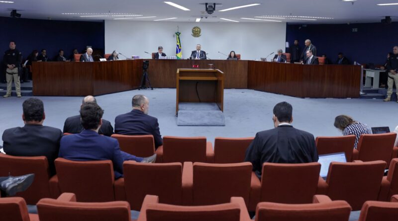 Golpe: Moraes inicia julgamento do Núcleo 4 com leitura de relatório