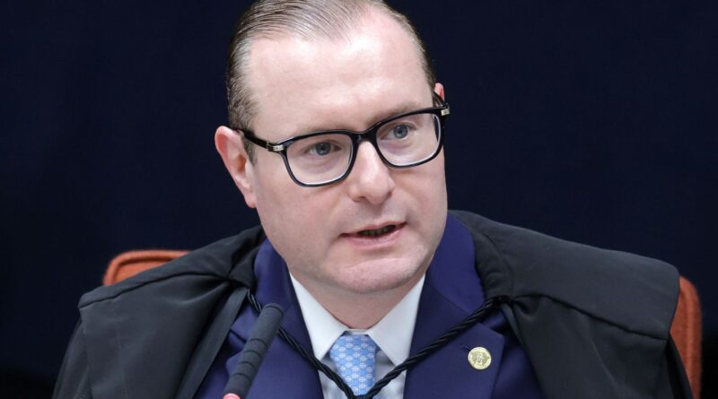 Golpe: Zanin vota e soma 2 votos para condenar núcleo de desinformação