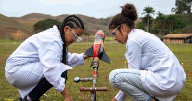 Jornada de Foguetes reunirá mais de 5 mil alunos do Brasil no Rio