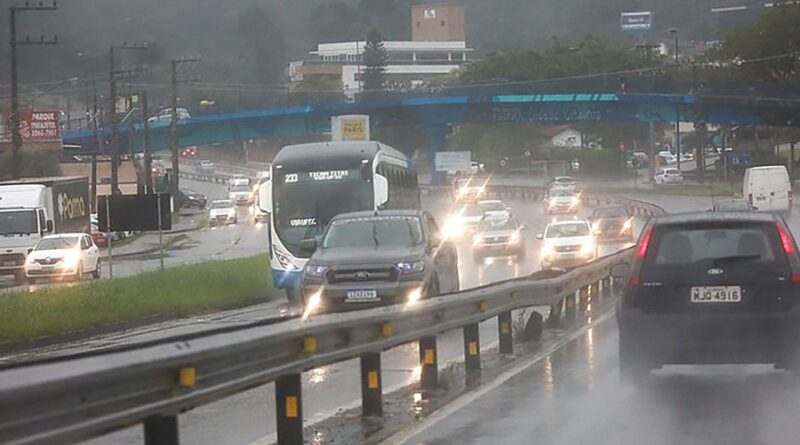 Lote 5 de rodovias do Paraná é leiloado