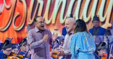 Lula completa 80 anos e se torna o primeiro octogenário no cargo