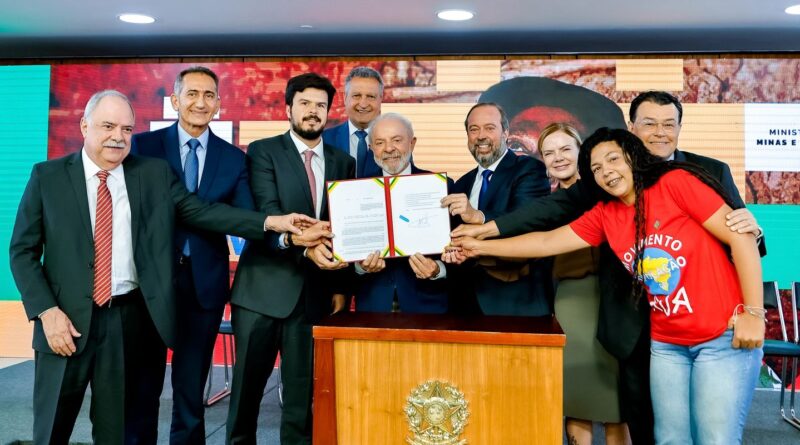 Lula sanciona gratuidade em conta de luz para famílias de baixa renda