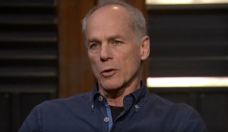 Marcelo Gleiser diz que Trump está destruindo todas as estruturas democráticas dos EUA: "Imperador louco"