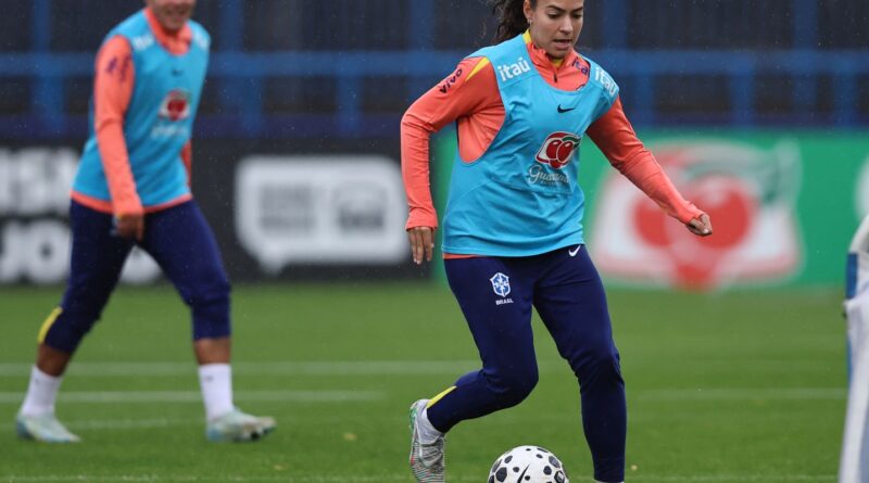 Meio-campista Angelina espera jogo difícil contra a Inglaterra