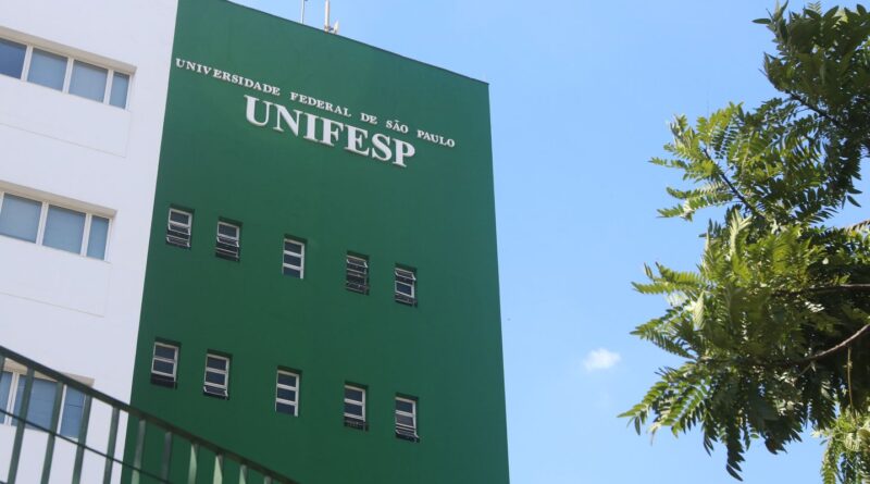 Polícia Federal faz operação em Santos contra ameaças à Unifesp