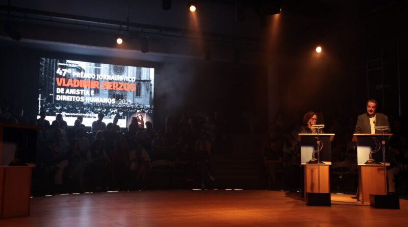 Prêmio Vladimir Herzog de Jornalismo celebra defesa da democracia