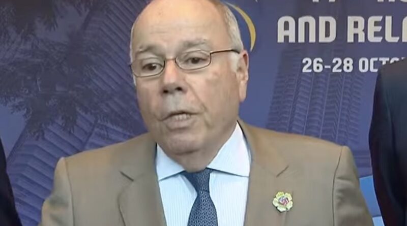 Reuniões para suspender tarifaço começam ainda hoje, diz Mauro Vieira