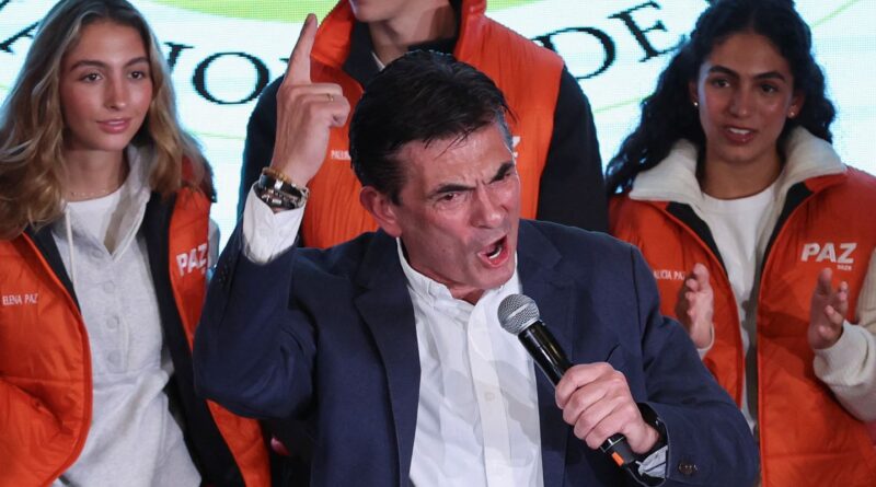 Rodrigo Paz é eleito presidente da Bolívia em meio a crise econômica