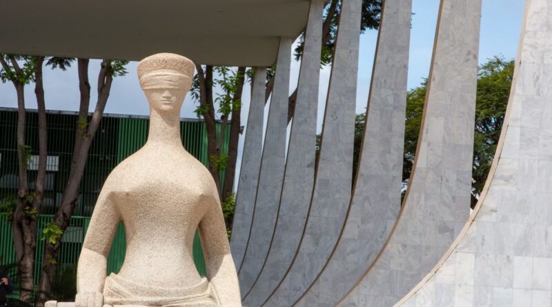 STF julgará se homem em união homoafetiva pode ter licença-maternidade