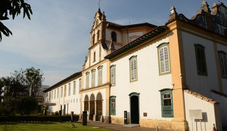 Série "Museus de São Paulo" visita o Museu de Arte Sacra e destaca obras dos primeiros artistas brasileiros