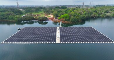 Usina de Itaipu termina montagem de “ilha solar” que vai gerar energia