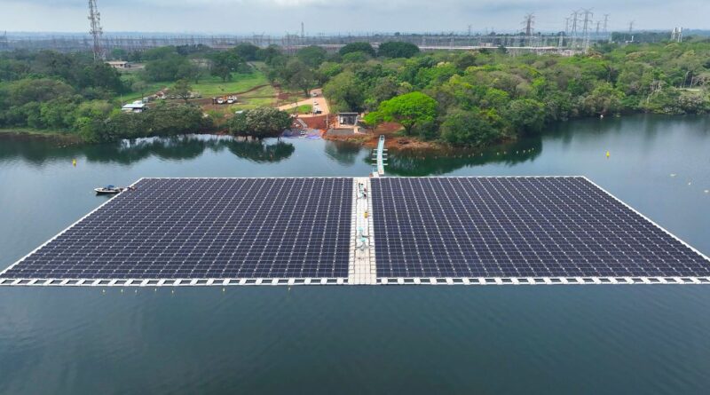 Usina de Itaipu termina montagem de “ilha solar” que vai gerar energia