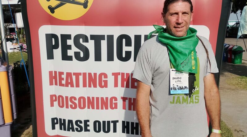 Agricultor uruguaio denuncia empresas por destruir solo com agrotóxico