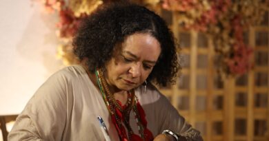 Ana Maria Gonçalves assume cadeira na Academia Brasileira de Letras