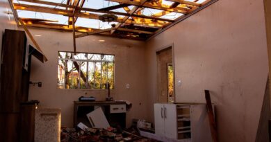 Após tornado, Rio Bonito do Iguaçu começa trabalhos de reconstrução