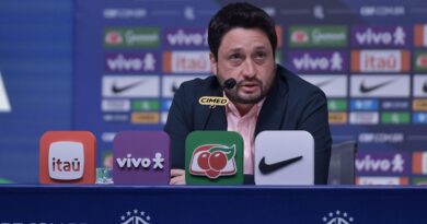 Arthur Elias convocação seleção para últimos amistoso do ano na Europa