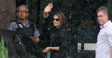 Bolsonaro recebe a ex-primeira-dama Michelle na PF