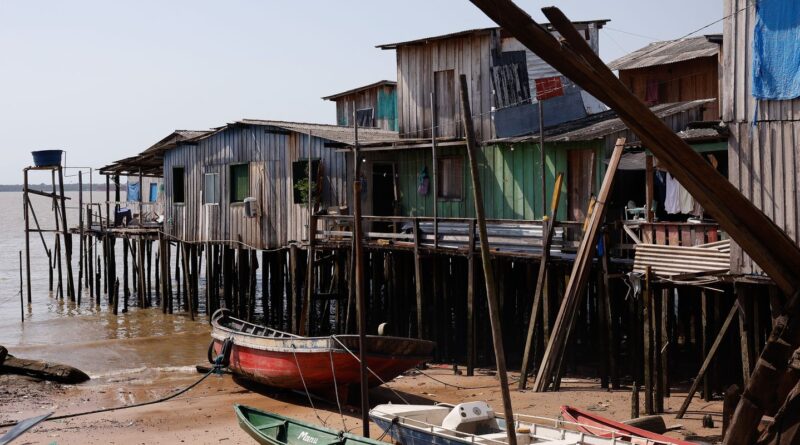 COP30: Vila da Barca, em Belém, expõe desafios da justiça climática