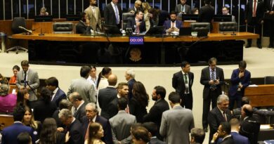 Câmara aprova ampliação gradual da licença-paternidade