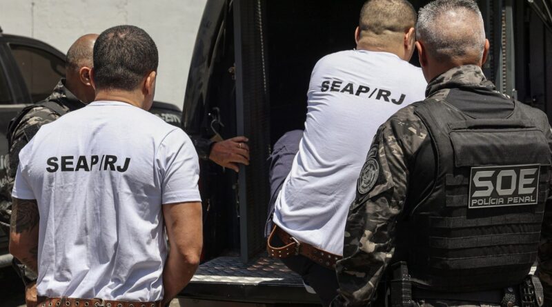 Chefes do Comando Vermelho são transferidos para presídios federais