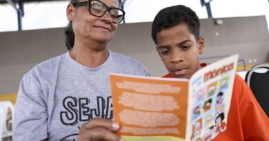 Convívio entre gerações é receita contra etarismo, aponta especialista