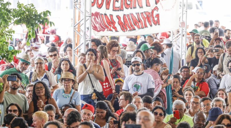 Cúpula dos Povos repudia falsas soluções e critica modelo capitalista