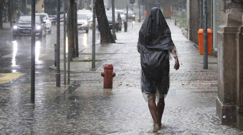 Defesa Civil alerta população para tempestade no Sul e Centro-Oeste