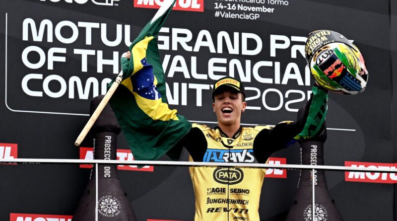 Diogo Moreira conquista Campeonato Mundial de Moto2