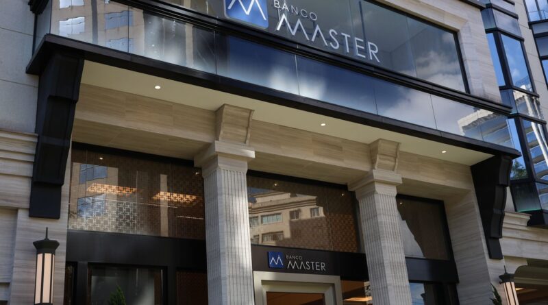 Especialistas alertam para golpes em ressarcimentos do Banco Master