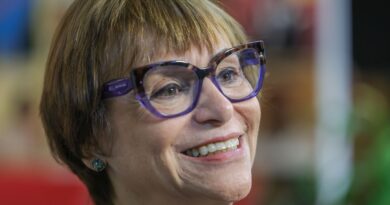 Exposição no Senado homenageia mulheres na redemocratização do país