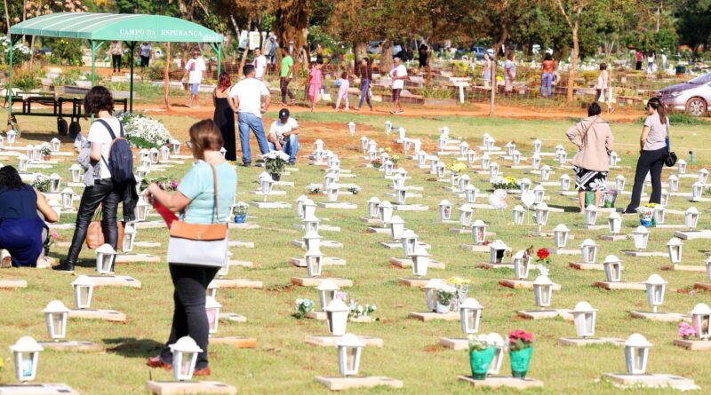 Fim de semana do Dia de Finados deve levar 600 mil a cemitérios do DF