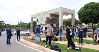 Imprensa mundial noticia a prisão do ex-presidente Jair Bolsonaro