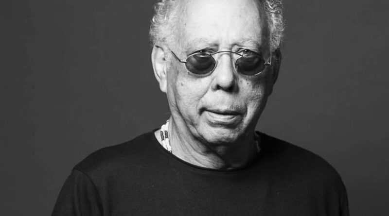 "Jards Macalé dizia que amor é gesto político", afirma Lula