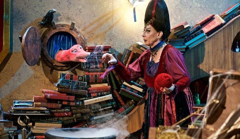 Morgana revive a lenda do tapeceiro árabe que viajou pelo mundo em um tapete mágico