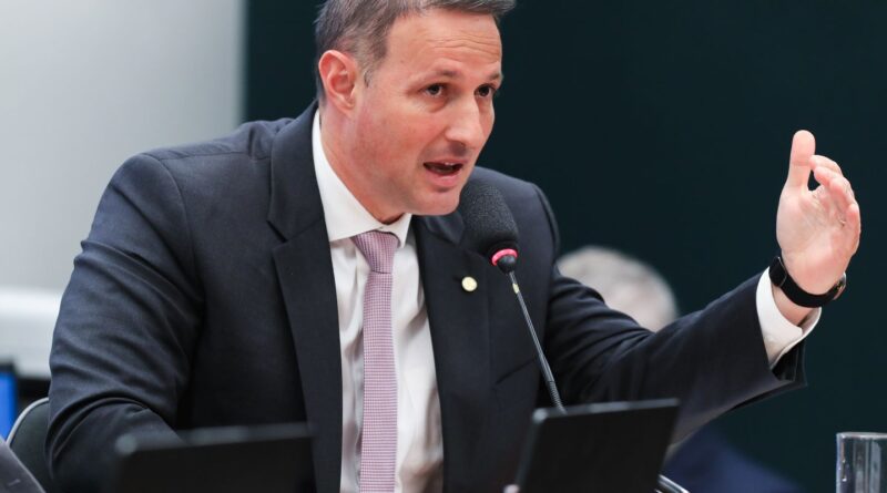 Motta anuncia Derrite como relator do projeto antifacção